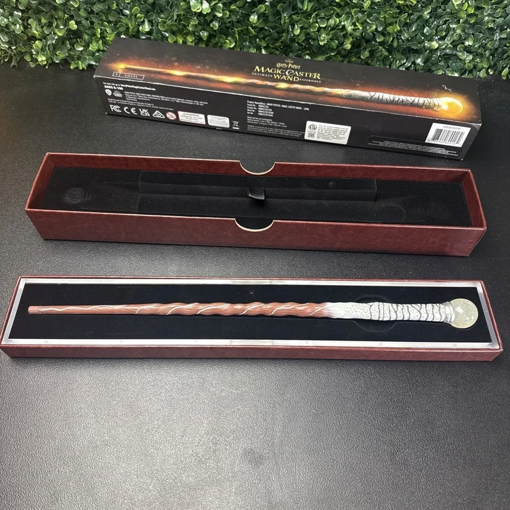 Rare Harry Potter Magic Caster Wand Loyal Collectible Ultimate Experience